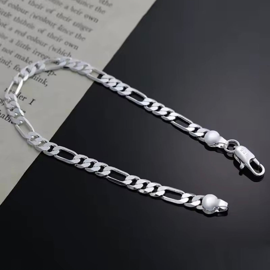 Pulsera Fígaro — Plata de Ley .925